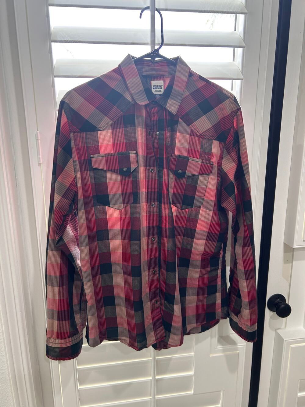 Volcom Workwear Cotton Western Shirt – Red & Black Plaid – Size M